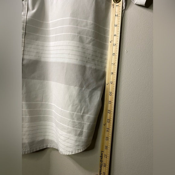 Marmot short sleeve button down XL men grey white stripes - Picture 9 of 11